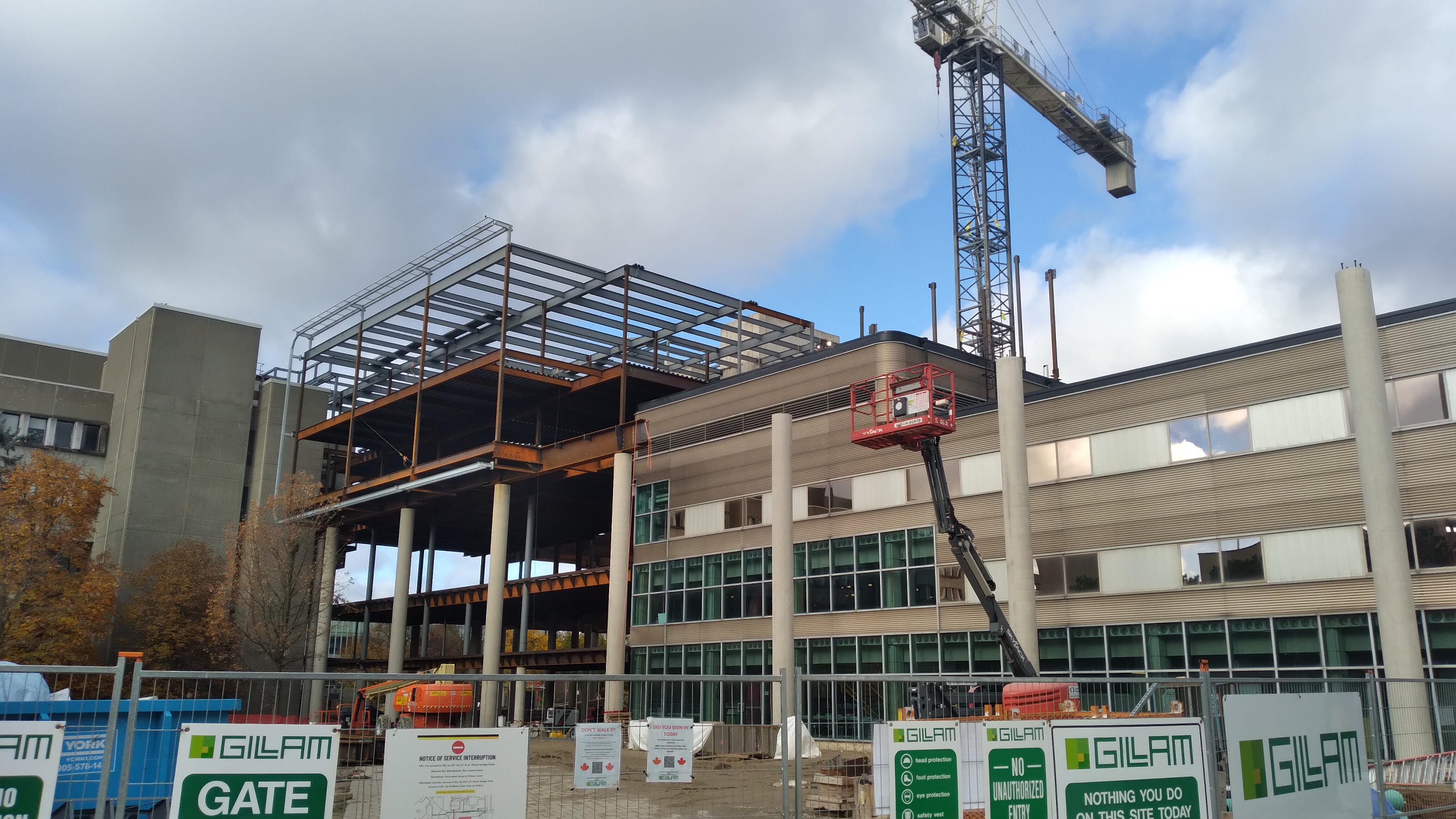 East-side perspective on the steel construction, November 2025